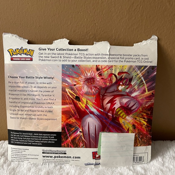 NWT Pokémon Sword Shield Jolteon Trading Card Hame - Picture 3 of 4